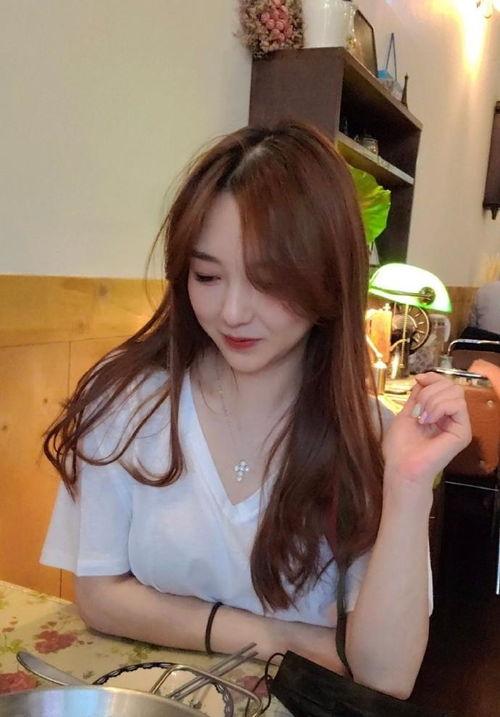 韩国吃瓜博主是谁啊视频,揭秘热门视频背后的神秘人物