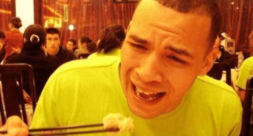 外国人吃瓜油腻视频大全,外国人挑战油腻美食大赏