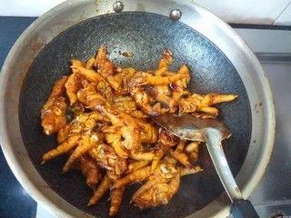 姑姑吃五瓜鸡爪视频,姑姑的独家烹饪秘籍大公开